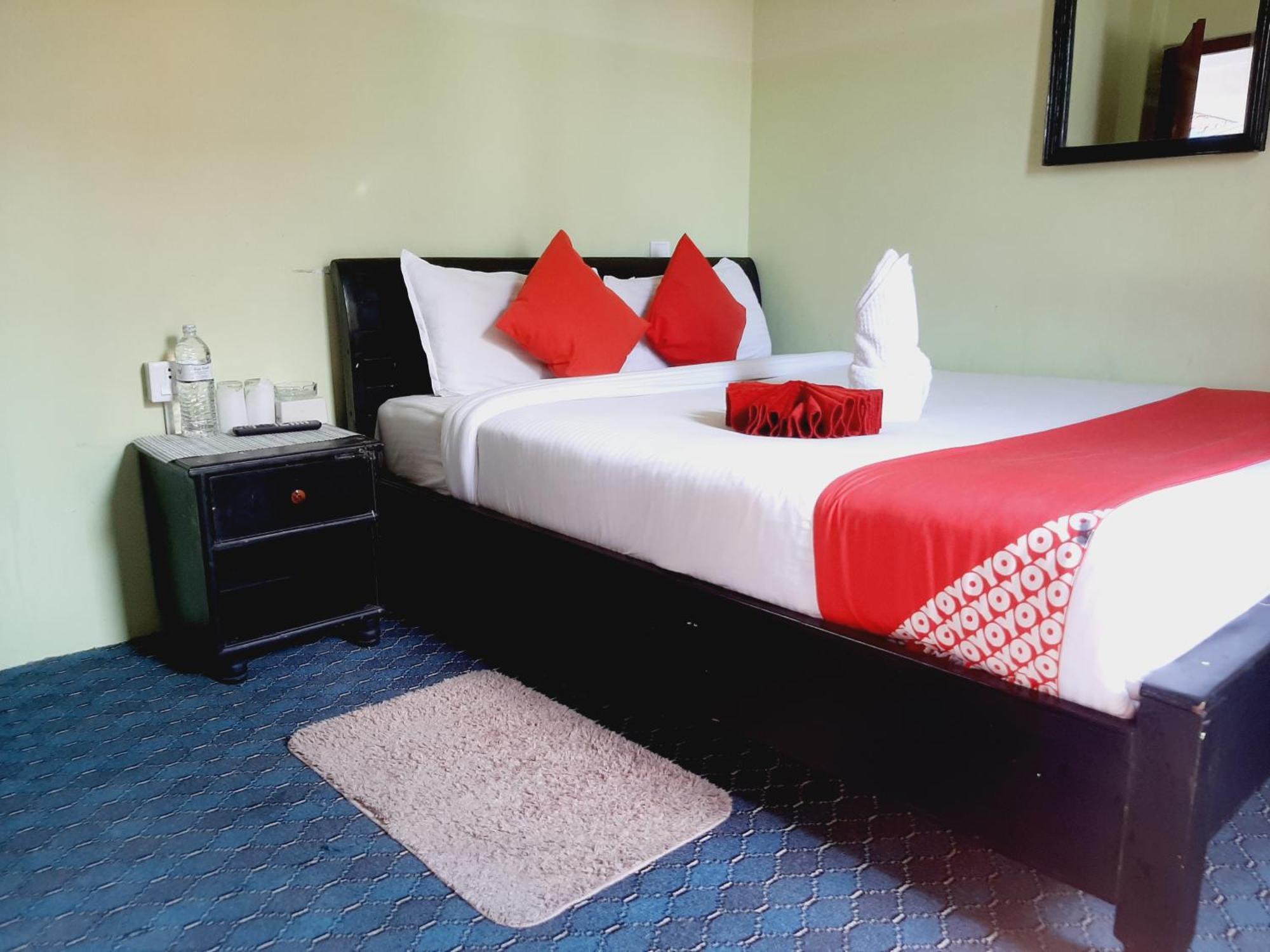 Hotel Lake N Yeti Pokhara Bilik gambar