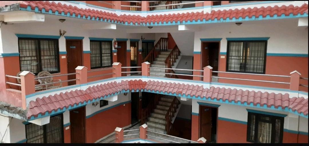 Hotel Lake N Yeti Pokhara Luaran gambar
